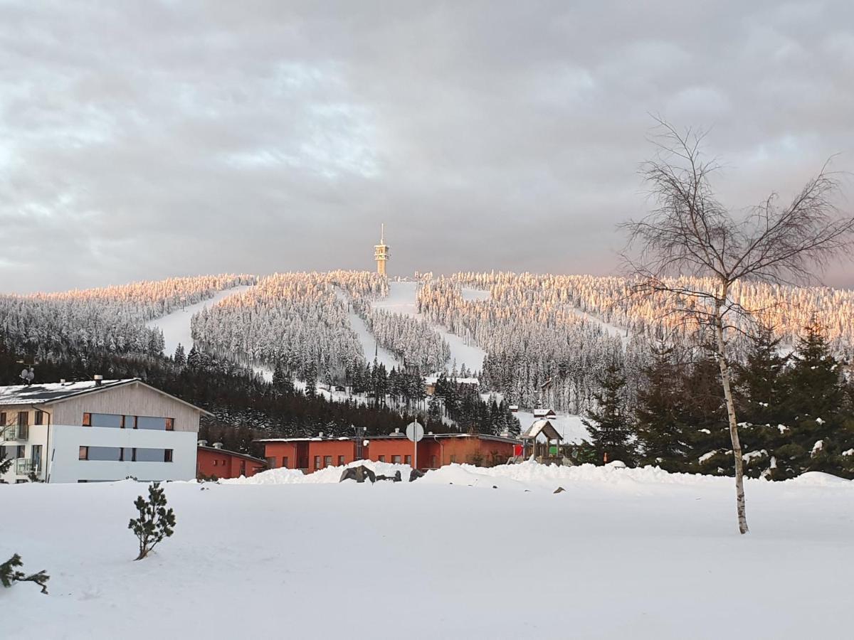 Loucna Pod Klinovcem 120/3 Apartman Kültér fotó